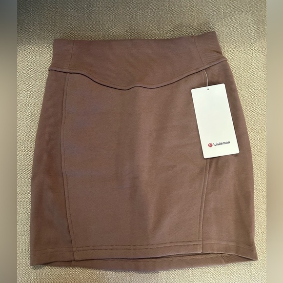 lululemon athletica Taupe High-Rise Mini Skirt-Taupetastic - Picture 3 of 4